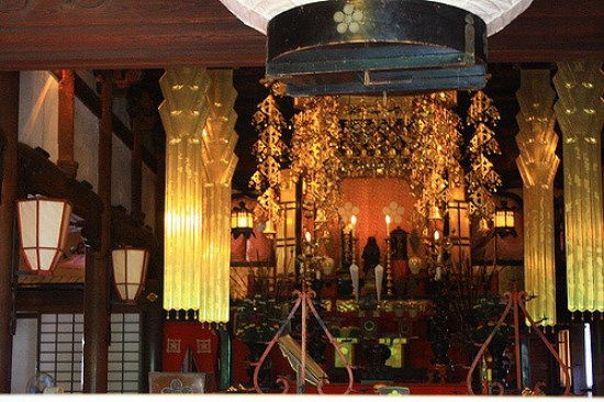 Bagian dalam Kuil Ninja Myoryuji