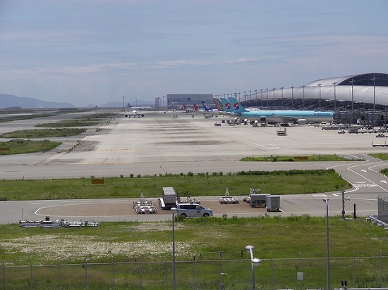 Bangunan Kansai Airport yang megah