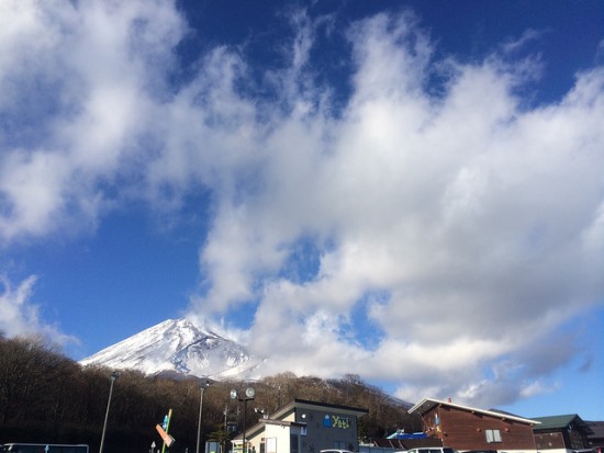 Gunung fuji dari Snow Town Yeti