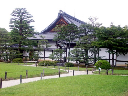 Halaman dalam Istana Nijo Kyoto