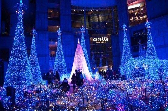 Iluminasi Musim Dingin di Caretta Shimbashi Shiodome