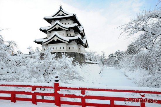 Keindahan Musim Dingin di Jepang Kastil Hirosaki