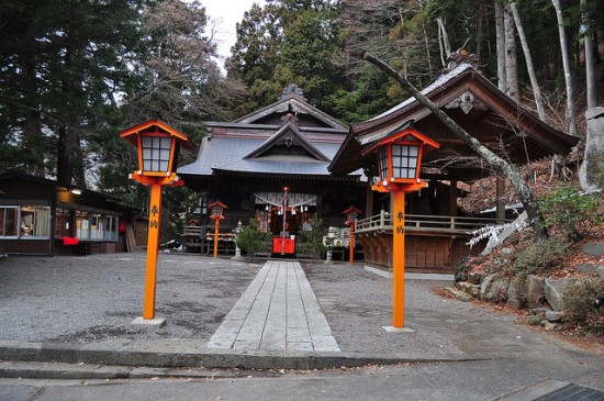 Kompleks Kuil Arakura Sengen dekat Pagoda Chureito