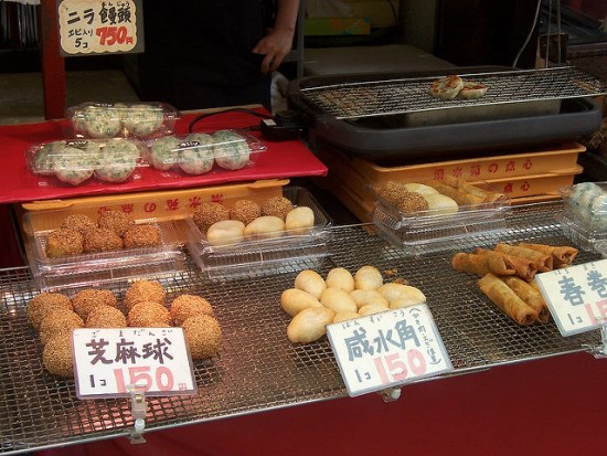 Makanan pecinan di Kobe Chinatown