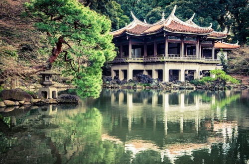 Pavilun Taiwan di Taman Shinjuku Gyoen