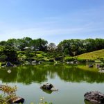Pemandangan taman Jepang di Taman Daisen