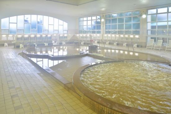 Pemandian air panas indoor Yachigashira Onsen