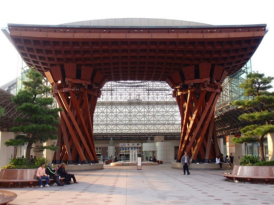 Pintu Gerbang Ikonik Stasiun Kanazawa