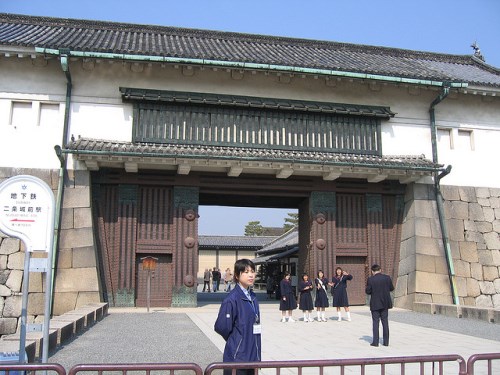 Pintu masuk Istana Nijo Kyoto