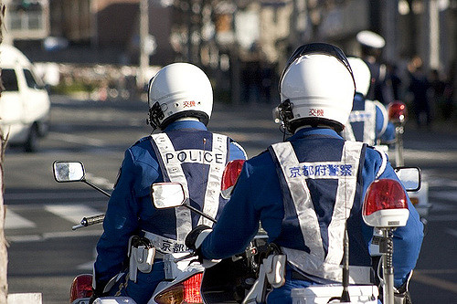 Polisi di Jepang sedang berpatroli