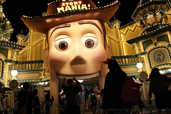 Wahana permainan Toy Story Mania di Tokyo Disneysea