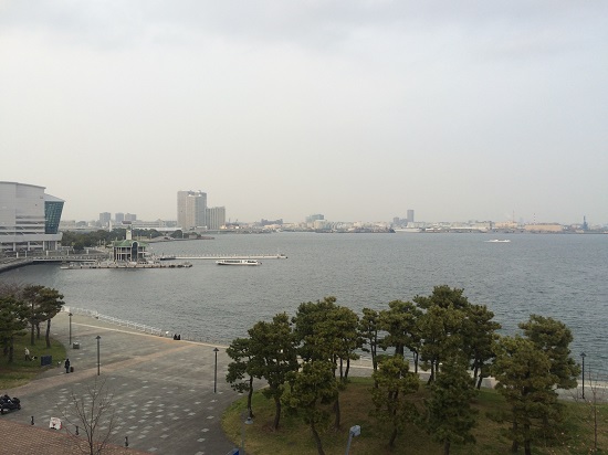 pemandangan Teluk Tokyo dari Museum Ramen Yokohama