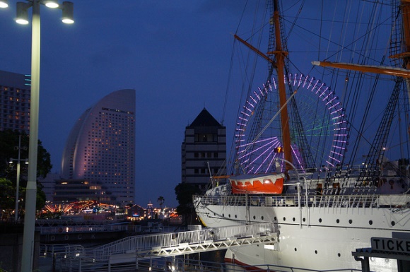 Kapal Hikawa Maru di Yokohama