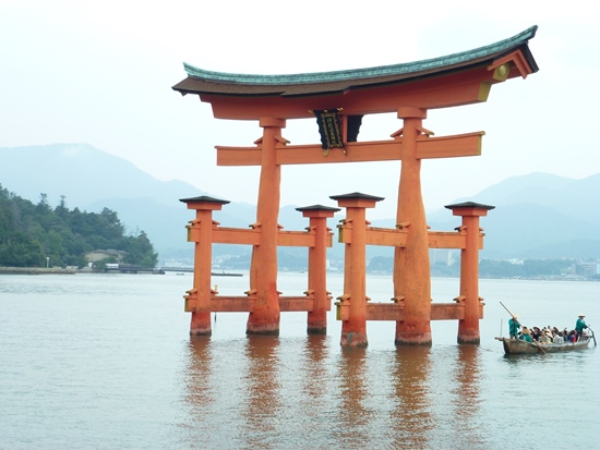 Torii di Kuil Itsukushima Miyajima