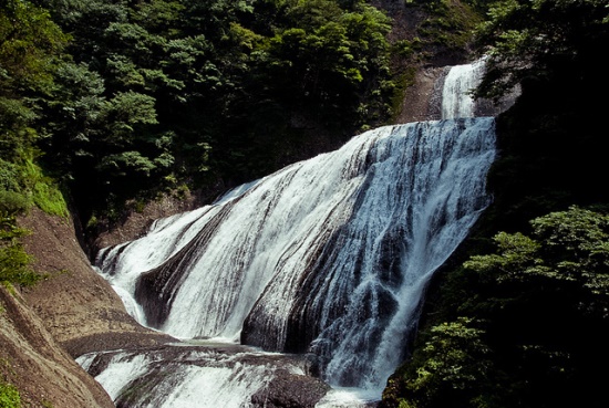 Air Terjun Fukuroda di Prefektur Ibaraki