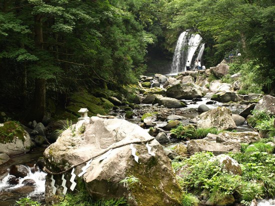 Air terjun Kawazu Nanadaru di musim panas