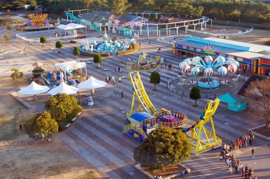 Arena permainan di Hitachi Seaside Park