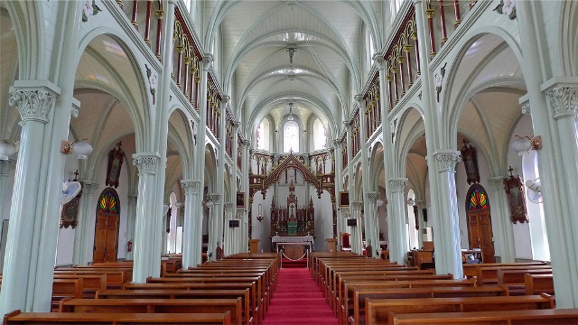 Bagian dalam Gereja Tabira Nagasaki
