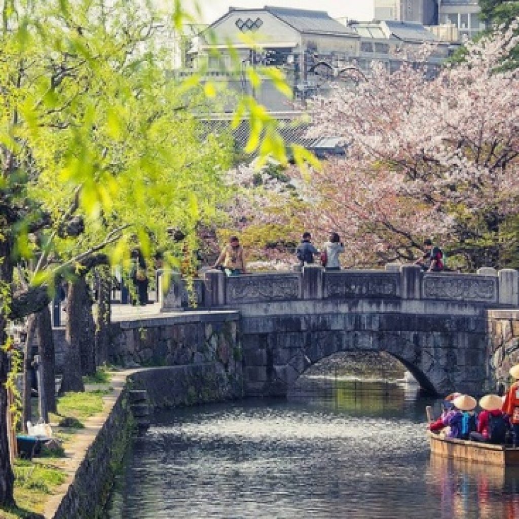 Kurashiki: Kota Kanal dengan Pemandangan Sejarah dan Seni yang Unik