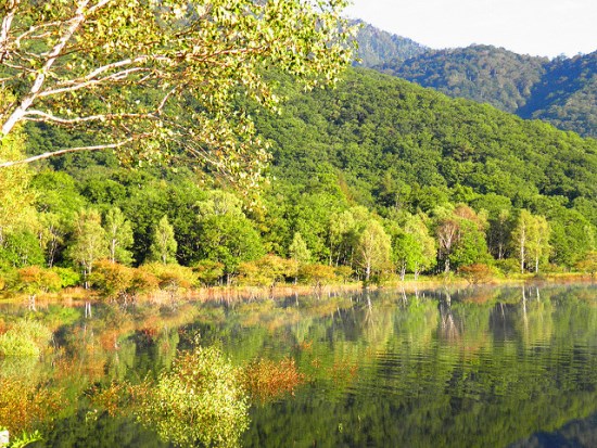 Danau Ogashirogawara yang muncul di musim panas