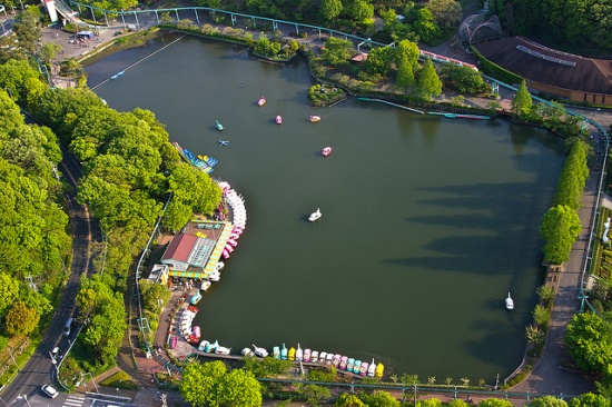 Danau buatan di Taman Higashiyama Nagoya