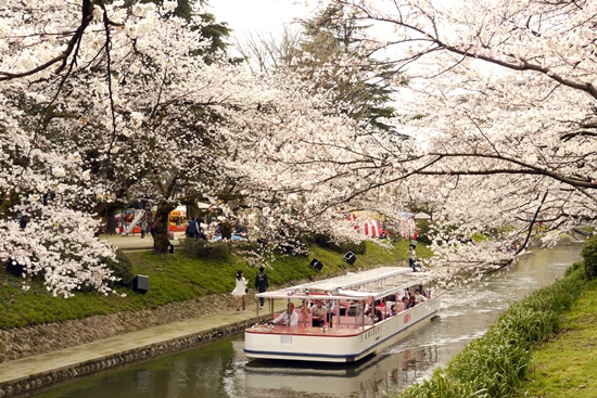 Foto Pemandangan Matsukawa River Cruise