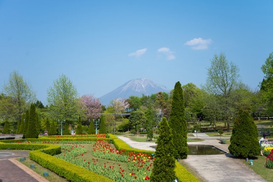 Gunung Daisen dari Tottori Hanakairo