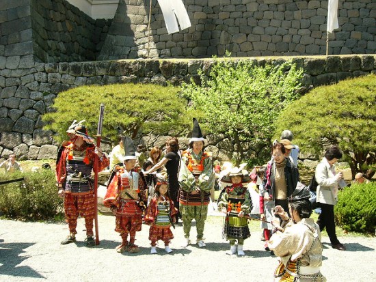 Ikut parade festival di Odawara