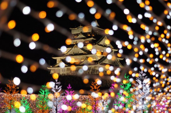Iluminasi Terindah di Kansai Project Mapping Osaka Castle