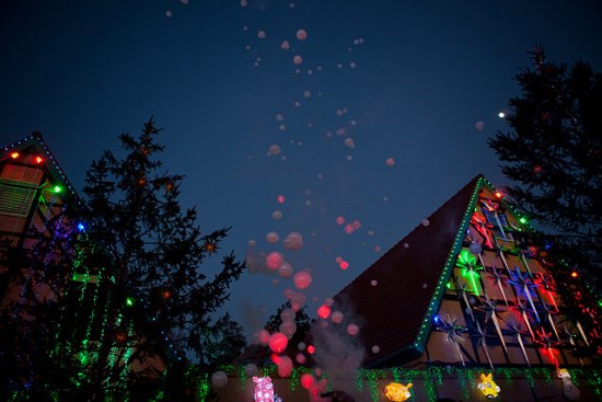 Iluminasi musim dingin di Tokyo German Village