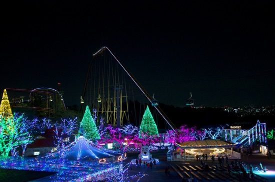 Iluminasi musim dingin di Yomiuri Land