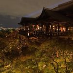 Indahnya iluminasi momiji di Kuil Kiyomizudera