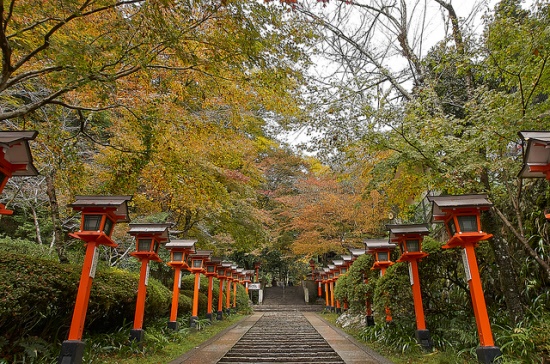 Jalan ke Kuramadera waktu Liburan di Kyoto