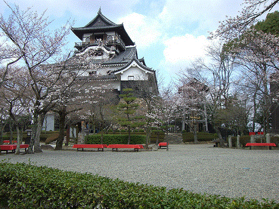 Keindahan Kastil Inuyama