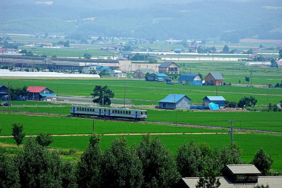 Keindahan alam Jepang dari jendela kereta (Hokkaido)