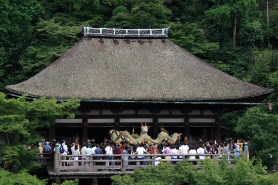 Kiyomizudera Seiryuue di Kuil Kiyomizudera Kyoto