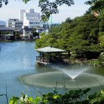 Kolam di tengah Taman Kastil Takaoka