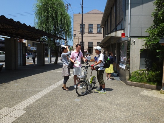 Mencoba naik machinori di Kanazawa