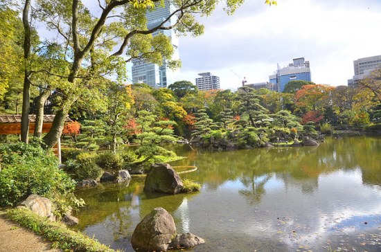 Musim gugur di Taman Keitakuen Osaka