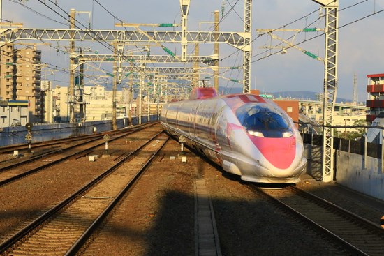 Naik Gerbong Hello Kitty Shinkansen