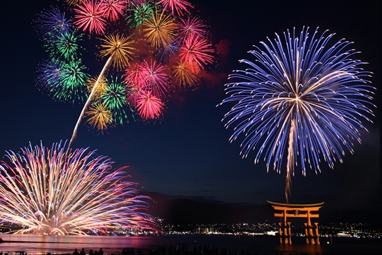 Panorama Miyajima Fireworks Festival