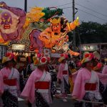 Parade Float dan para penari dalam Nebuta Matsuri