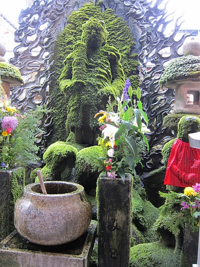 Patung Fudo di Kuil Hozenji