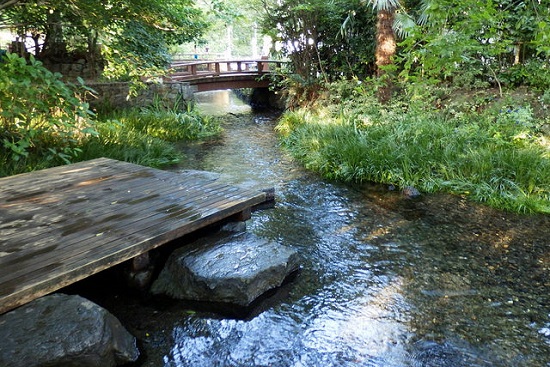 Pemandangan Sungai Genbee di Mishima