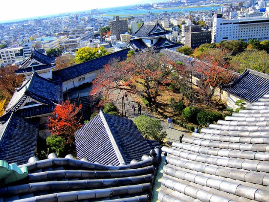 Pemandangan dari atas Kastil Wakayama