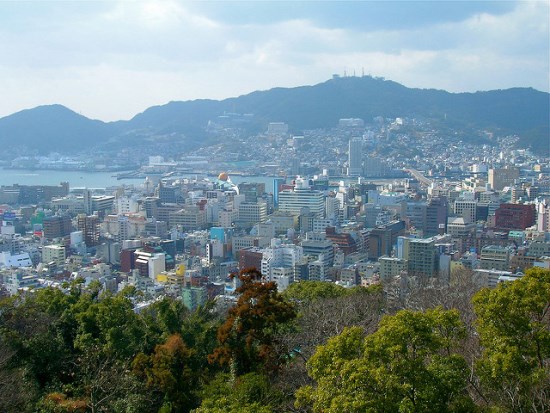 Pemandangan kota Nagasaki dari Kazagashira Park