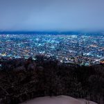 Pemandangan kota Sapporo dari atas Gunung Moiwa