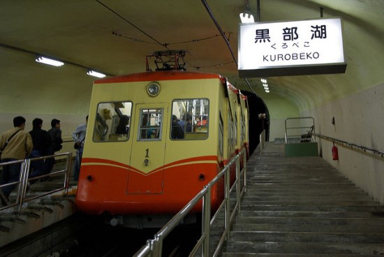 Pengalaman ke Tateyama Kurobe Alpine Route: Kurobe Cablecar