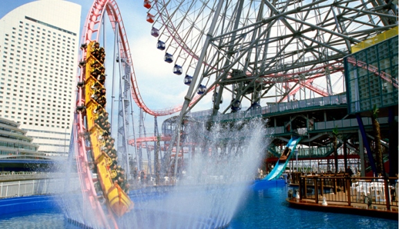 Roller coster di Yokohama Cosmo World