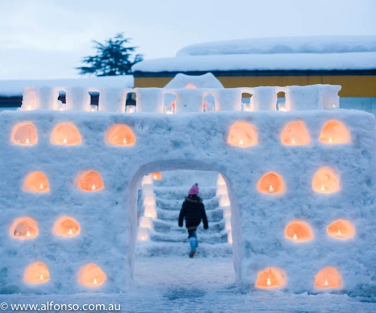 Rumah igloo saat festival Kamakura Akita